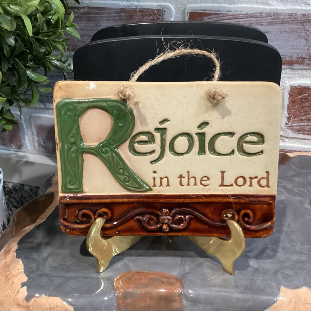 🟢 Ceramic Crafted - Rejoice in the Lord - Very Gently Used